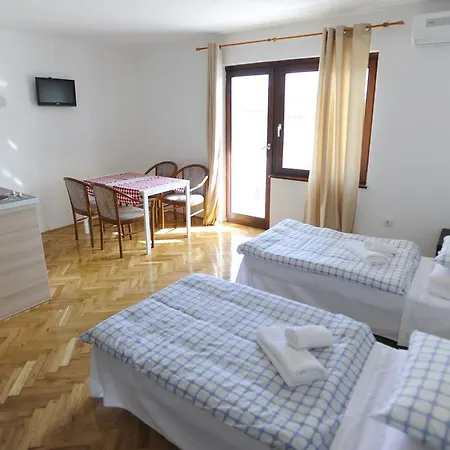 Apartament Deli Vrsi