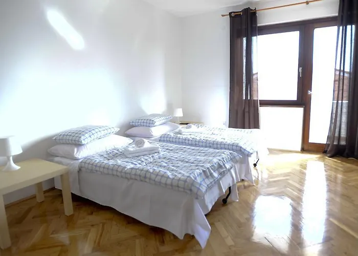 Apartman Deli *