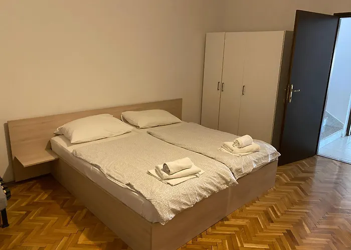 Apartman Deli