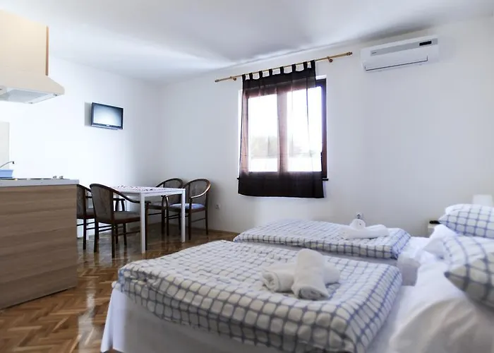 Apartman Deli *