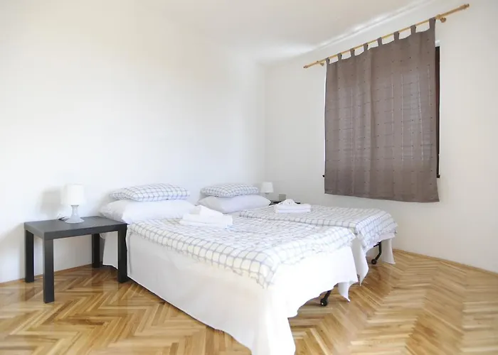 Deli Apartman