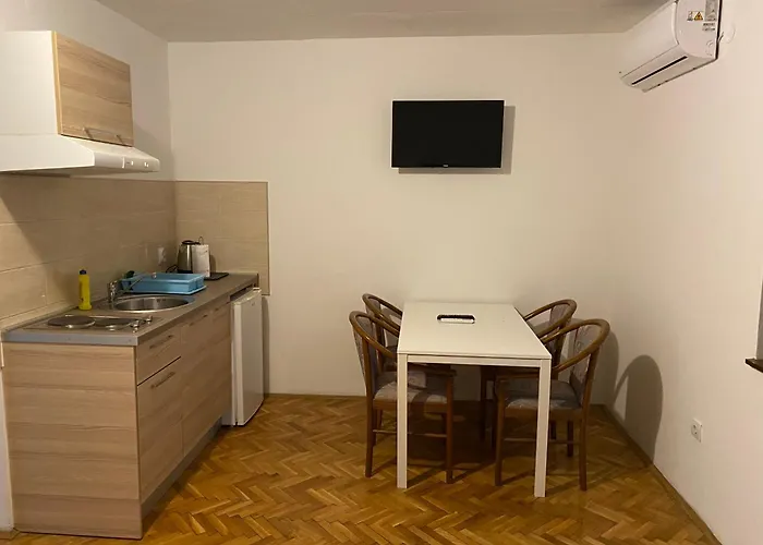 Deli Апартаменты *