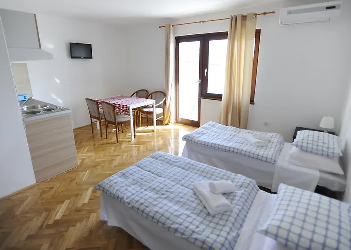 Апартаменты Deli Врси